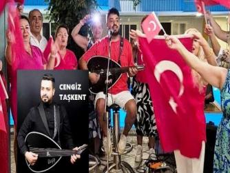 TRT ANKARA SANATÇISI VE KORO ŞEFİ CENGİZ TAŞKENT, 30 AĞUSTOS ZAFER KUTLAMASINDA; ATATÜRK'ÜN SEVDİĞİ ŞARKILARI SESLENDİRDİ