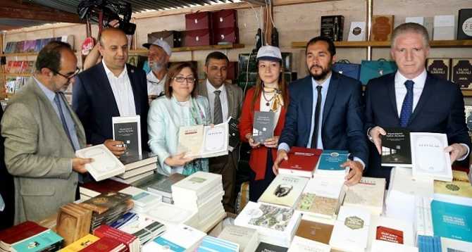 Güenydoğu'nun en büyük Kitap ve Kültür Fuarı, Gaziantep'te başladı